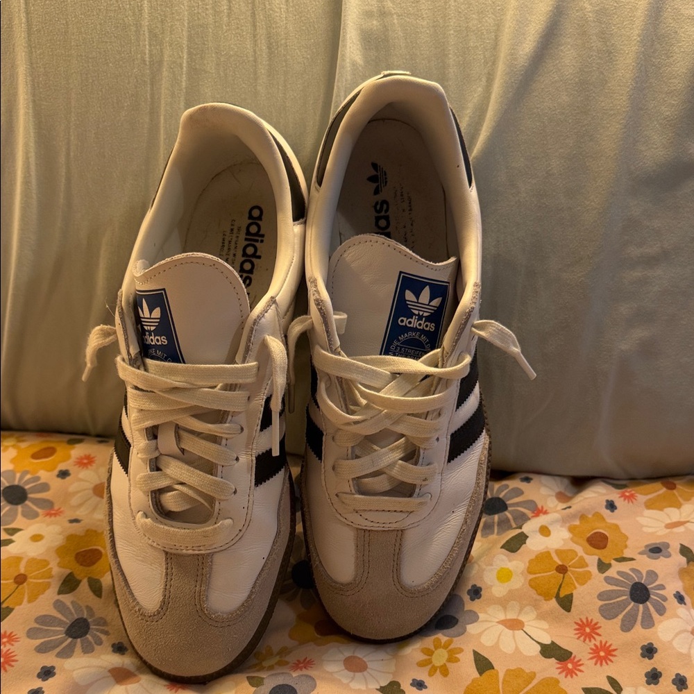 adidas Women's White and Black Sneakers woman’s 9 - Picture 4 of 7